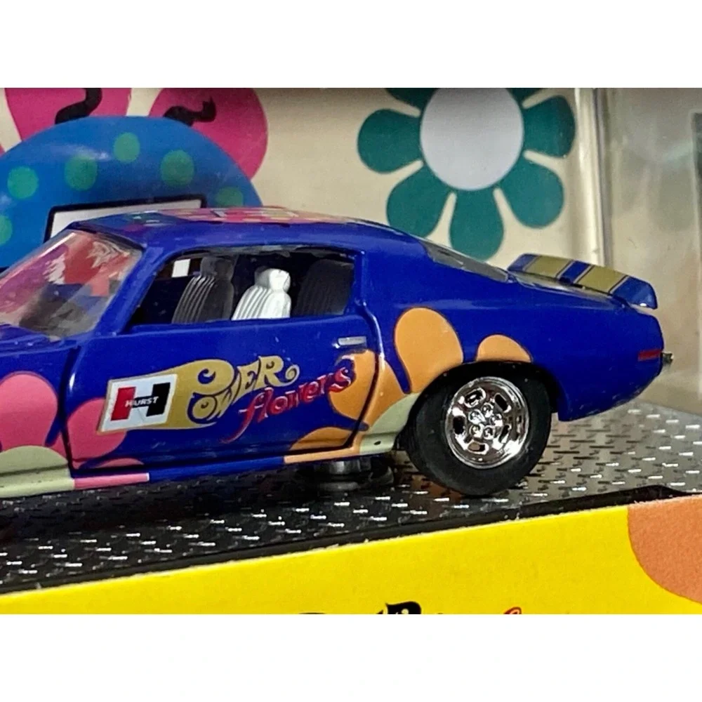 M2 Machines 1970 Chevrolet Camaro Z/28 RS Hurst Power Flowers S47 22-22 NIP 2022